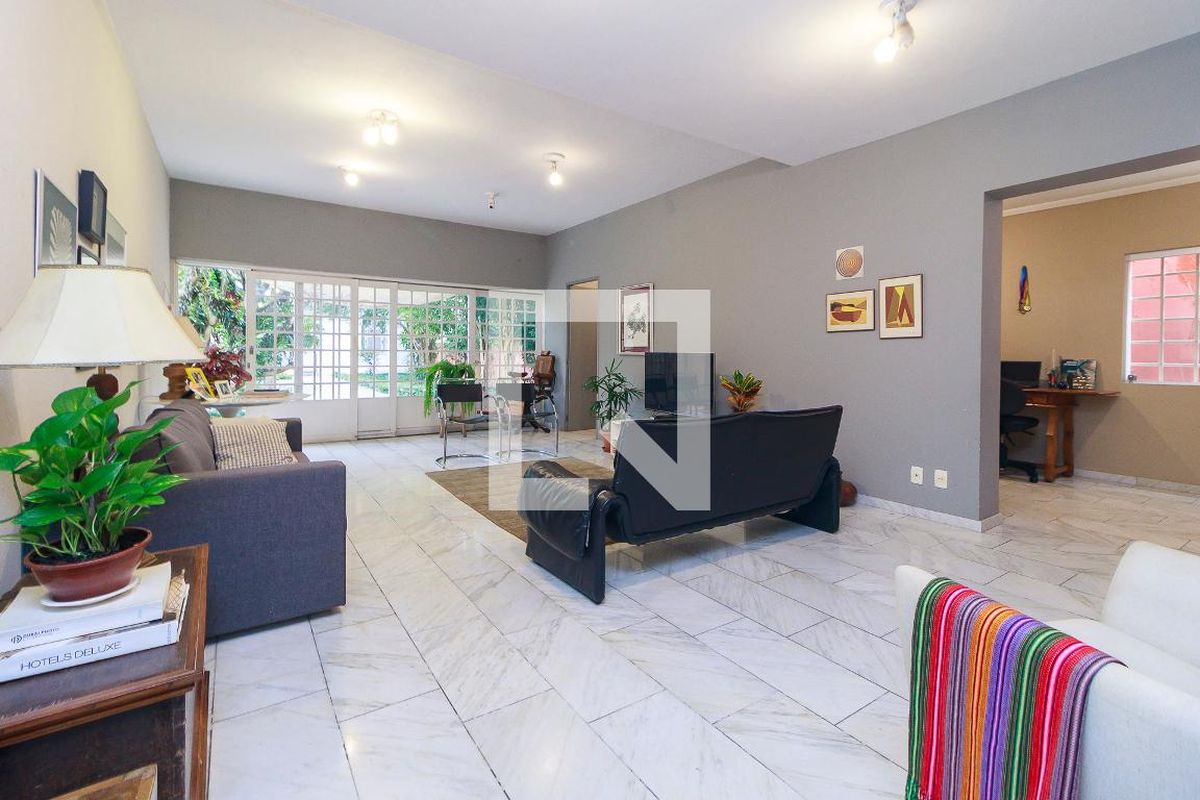 Casa à Venda - Brooklin, 3 Quartos,  385 m2