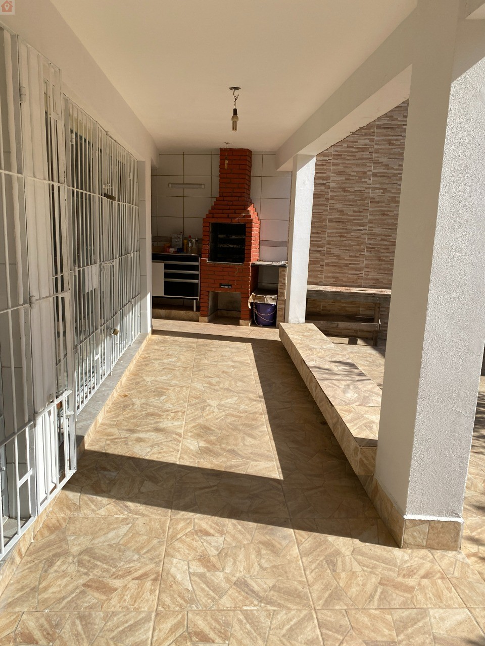 Imperdível Casa à Venda em Paraisópolis, São Paulo-SP: 3 Quartos, 3 Suítes, 1 Sala, 5 Banheiros, 4 Vagas de Garagem, 466m² - Oportunidade de Valorização!
