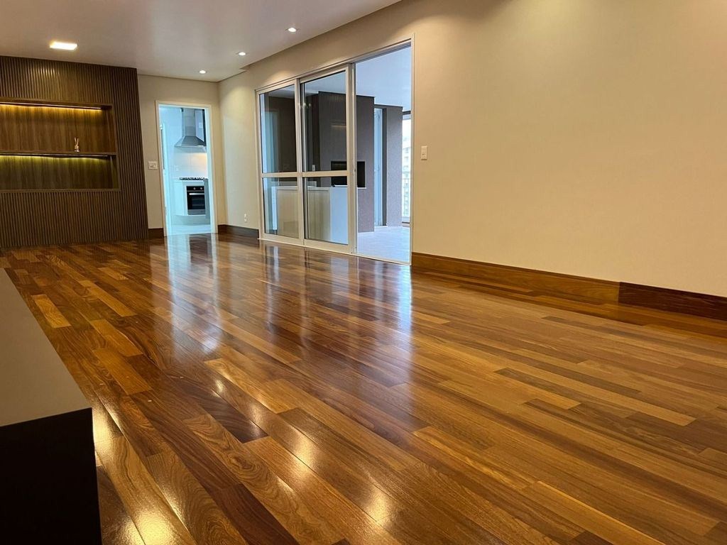Apartamento à venda no Condomínio Luiza