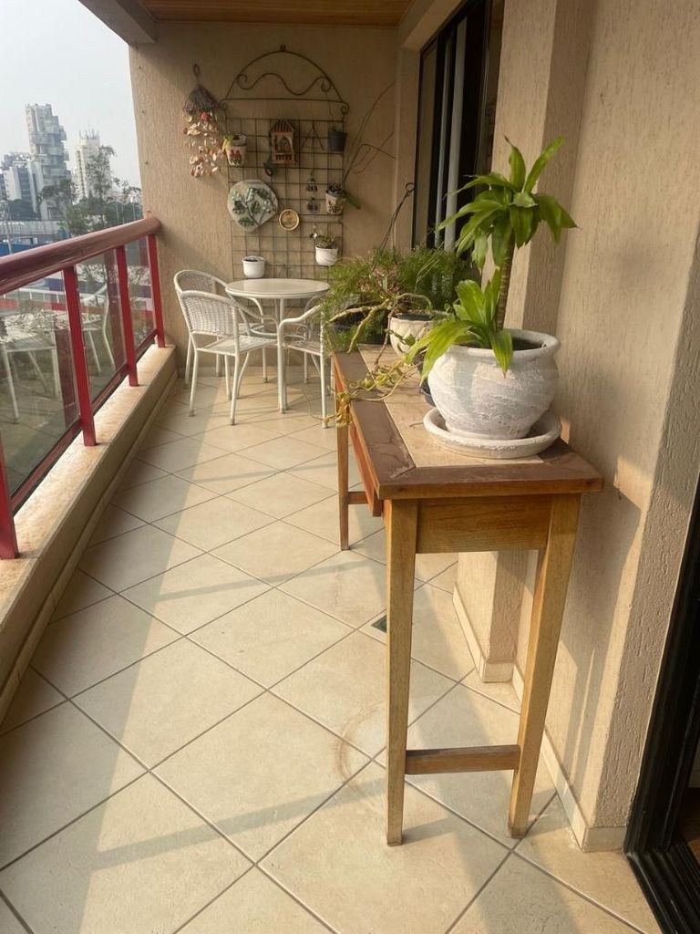 Apartamento à Venda no Condomínio Altos do Bosque