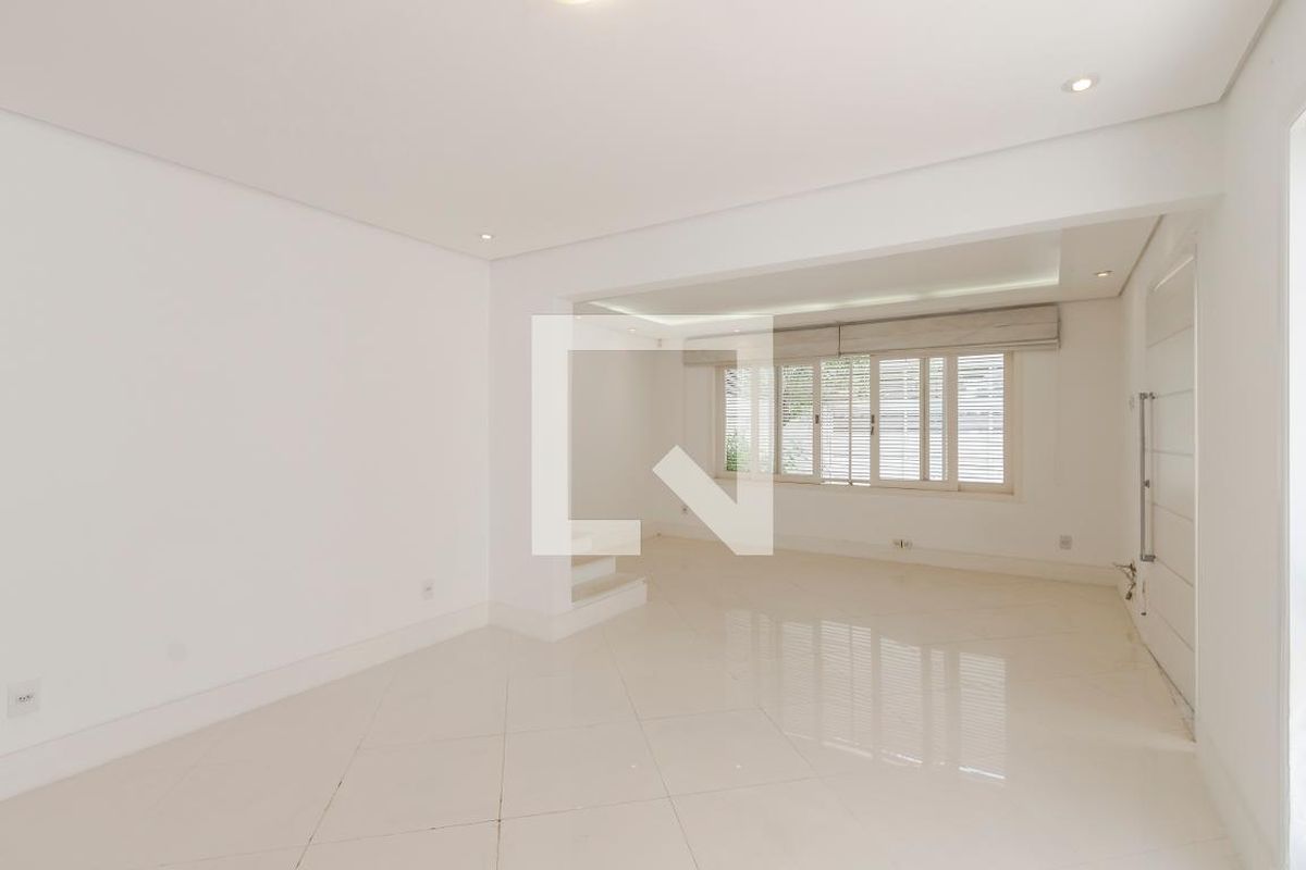 Casa à Venda - Brooklin, 3 Quartos,  230 m2