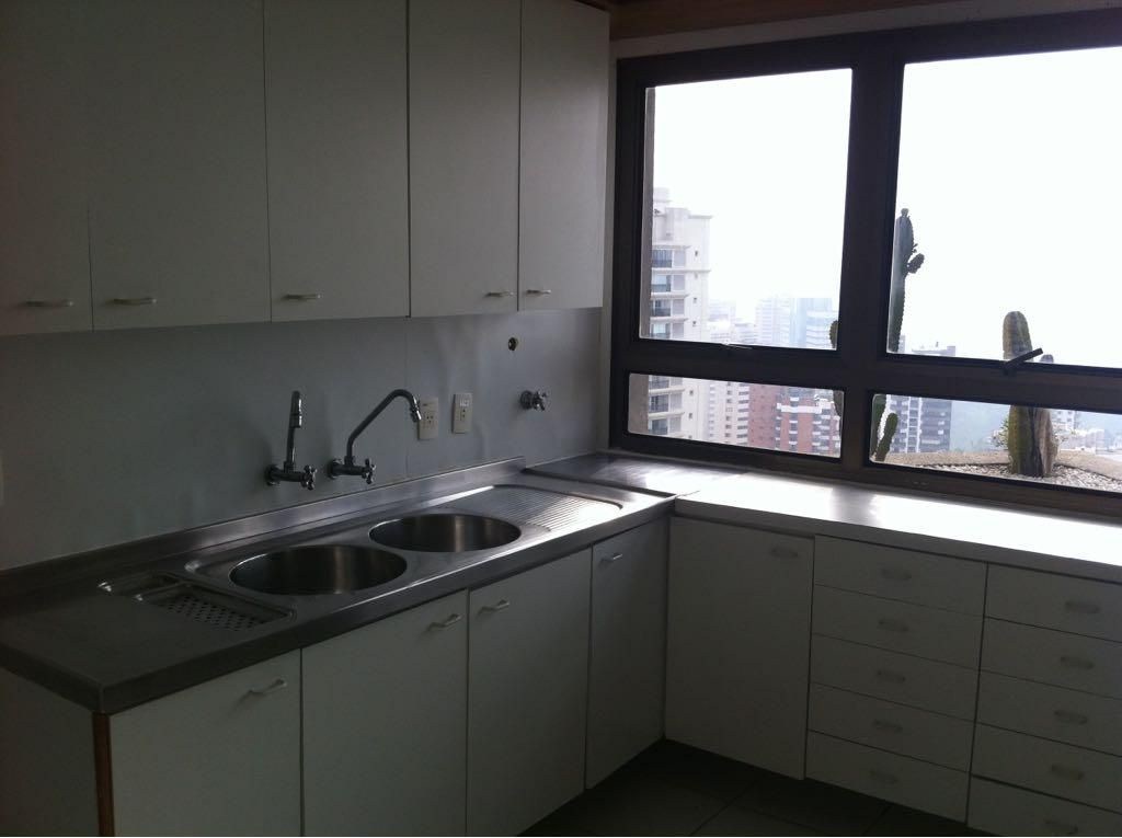 Apartamento à Venda em Morumbi, São Paulo - SP
