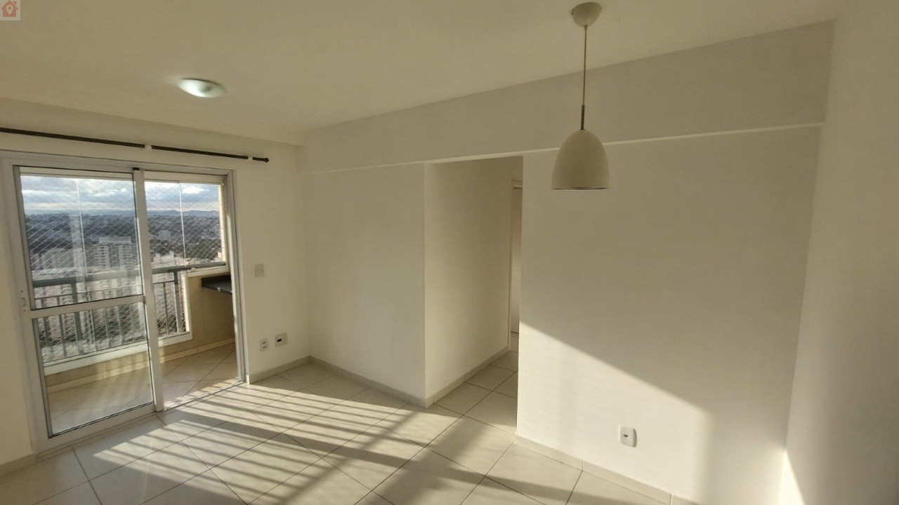 Apartamento à venda em São Paulo - Vila Andrade: 2 quartos, sala, banheiro e vaga de garagem!
