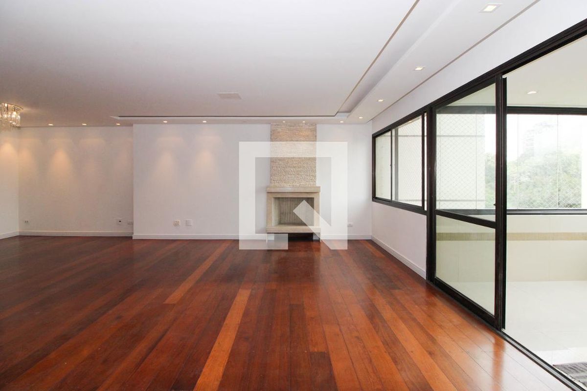 Apartamento à Venda - Real Parque, 3 Quartos,  185 m2