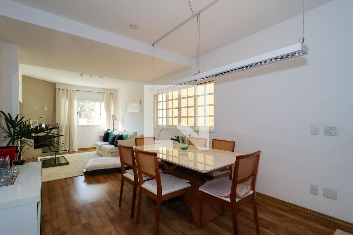 Casa à Venda - Panamby, 3 Quartos,  181 m2