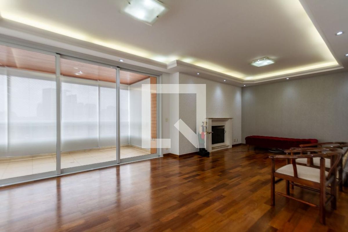 Apartamento à Venda - Brooklin, 3 Quartos,  205 m2