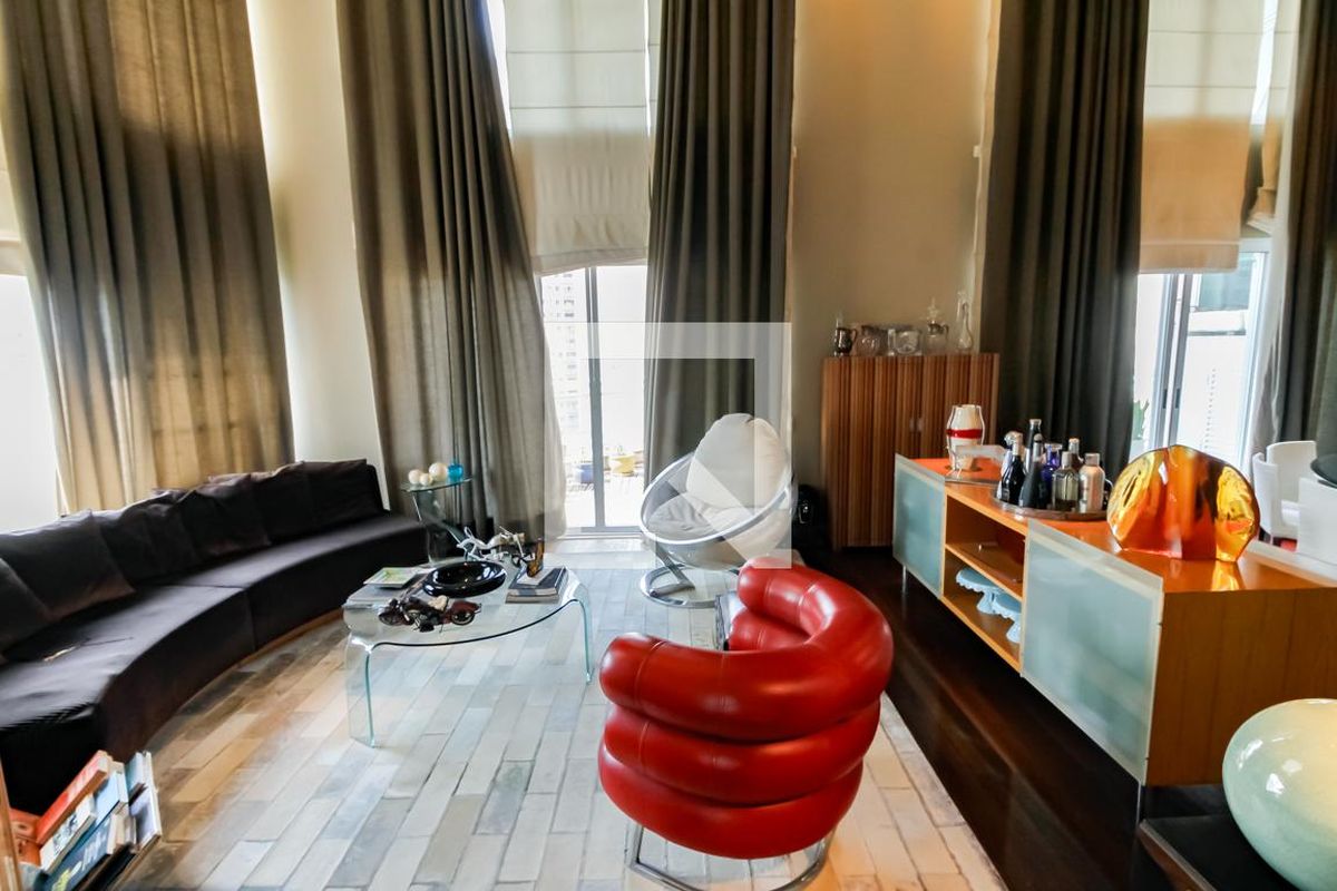 Apartamento à Venda - Panamby, 2 Quartos,  210 m2