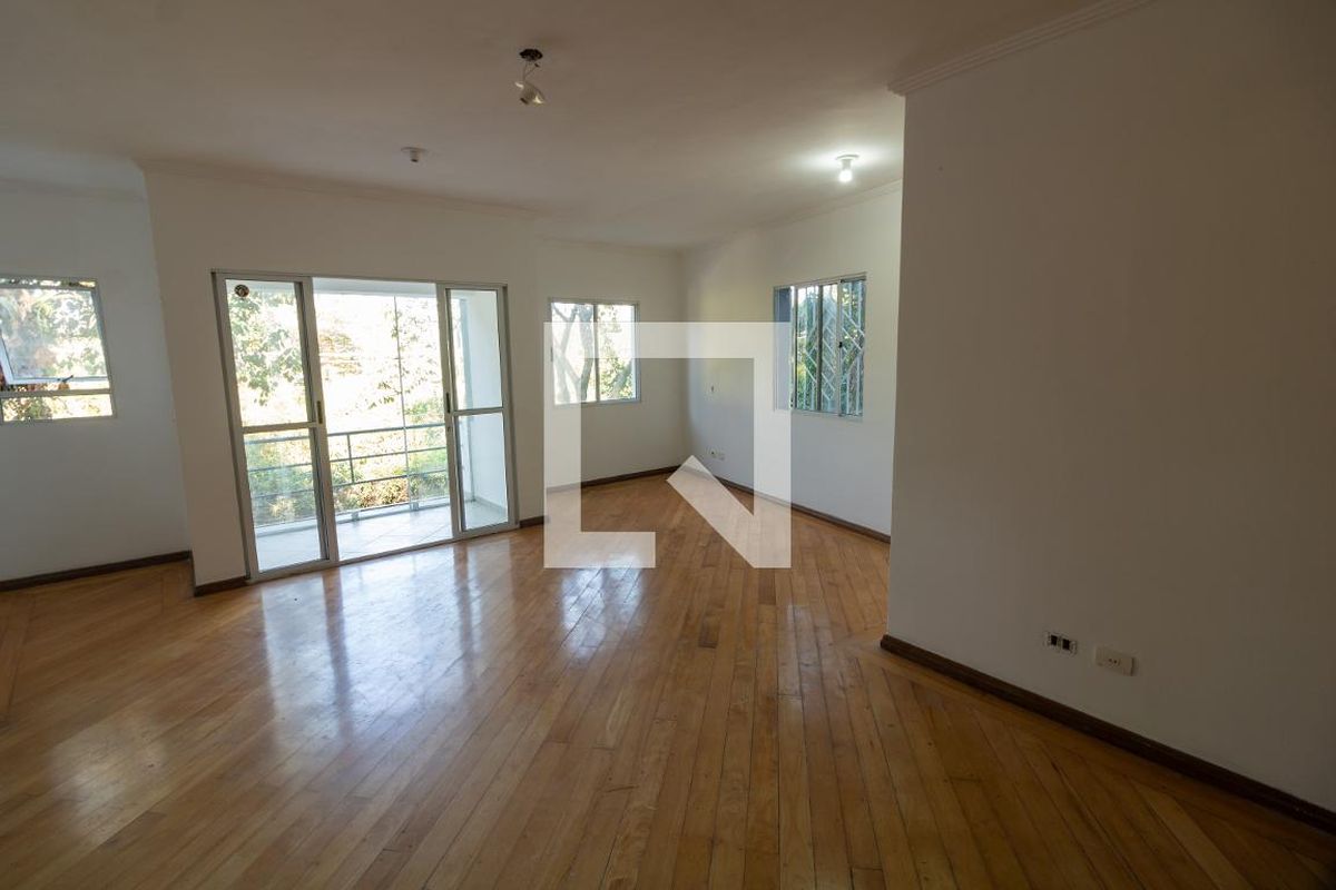 Casa à Venda - Panamby, 3 Quartos,  240 m2