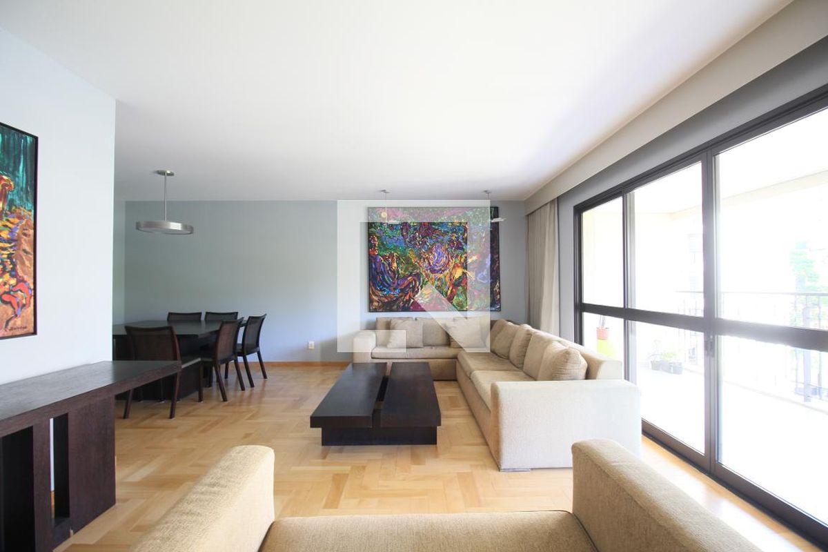 Apartamento à Venda - Real Parque, 3 Quartos,  194 m2